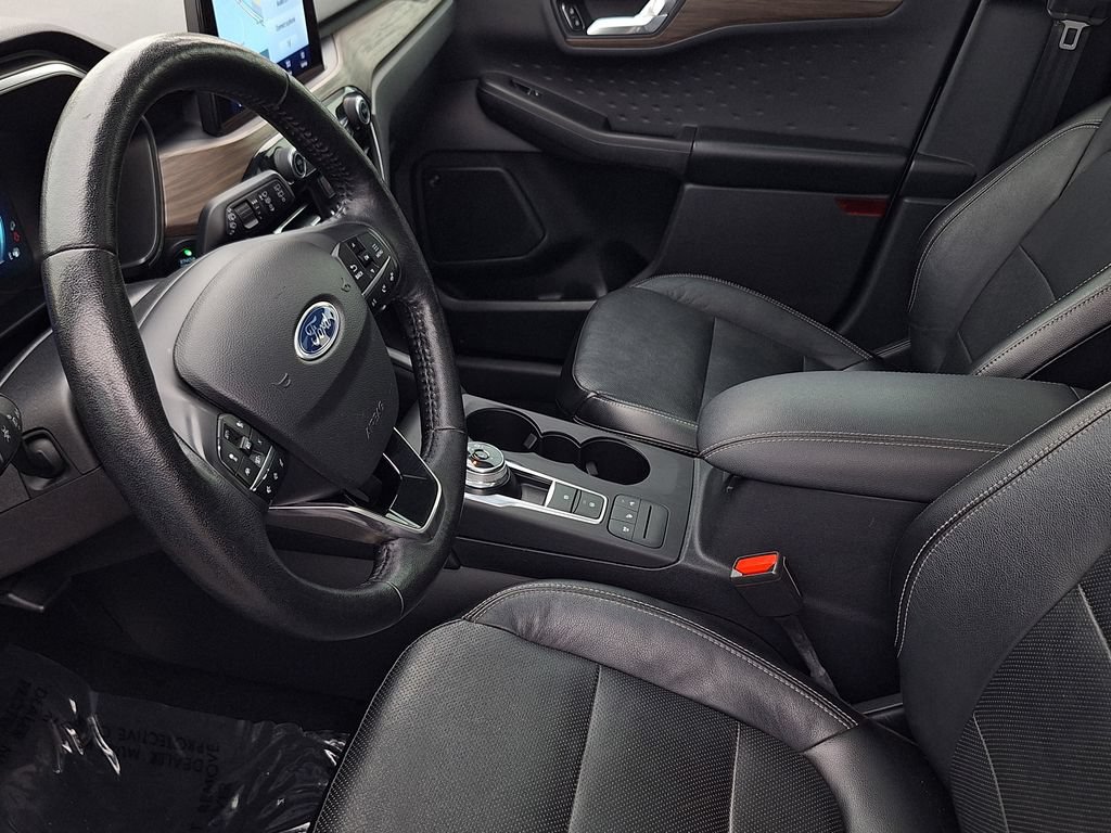 Used 2020 Ford Escape Titanium AWD/4WD image 10