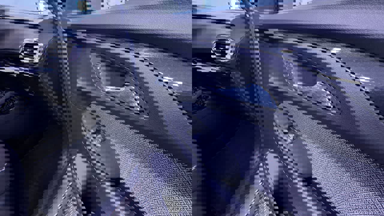 Used 2023 Chevrolet TrailBlazer LT image 36