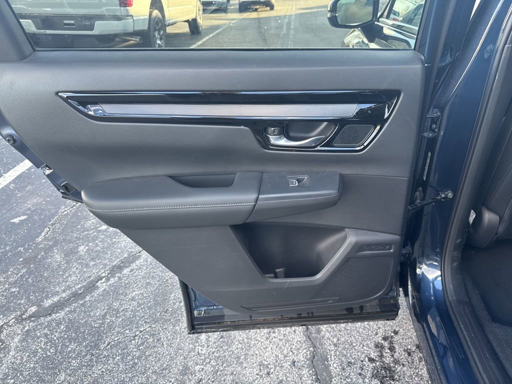 Used 2025 Honda CR-V EX-L image 36