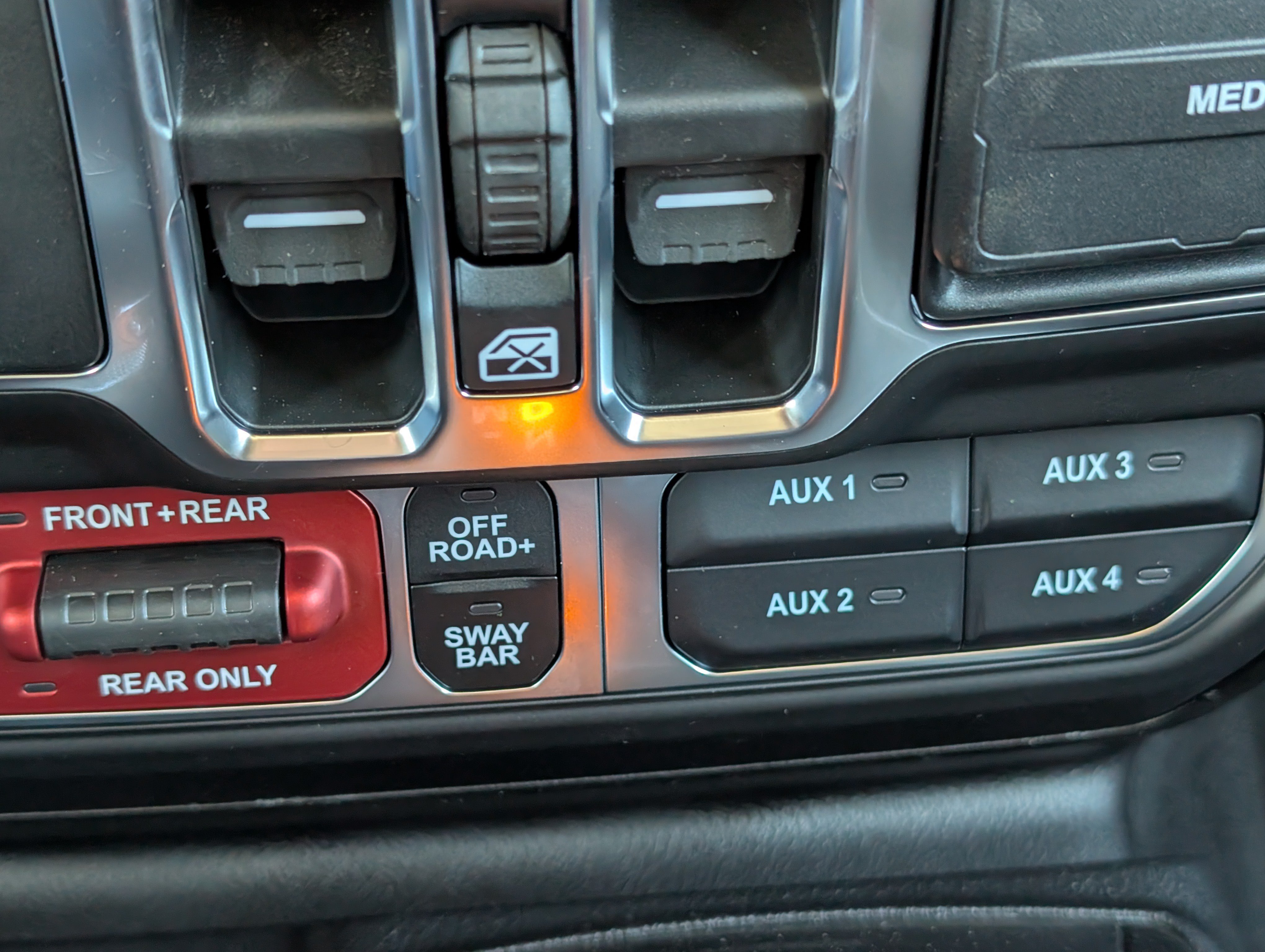 New 2026 Jeep Gladiator Rubicon AWD/4WD image 18