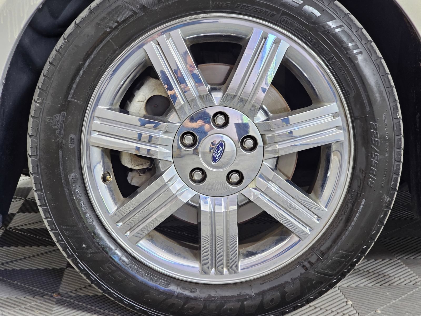 Used 2009 Ford Taurus Limited FWD image 24