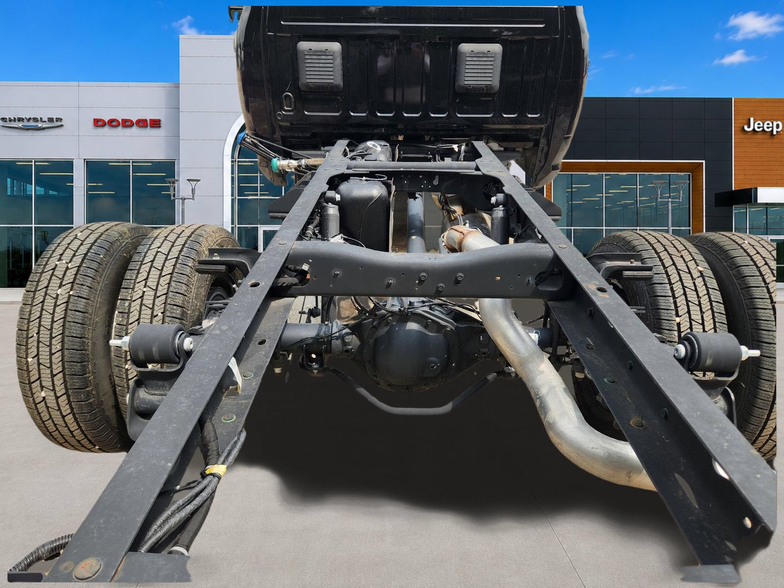 New 2025 RAM 3500 Tradesman RWD image 25