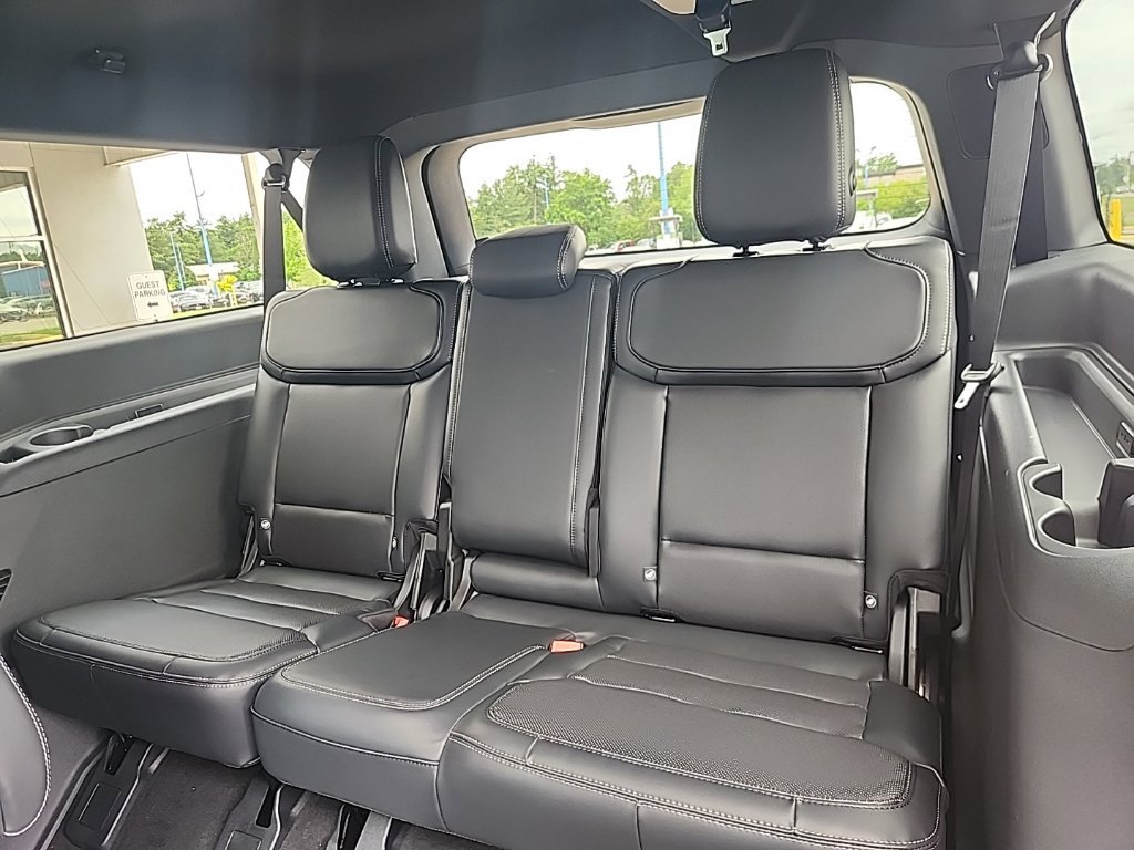 New 2026 Ford Expedition Max Platinum w/ Stealth Appearance Package AWD/4WD image 27