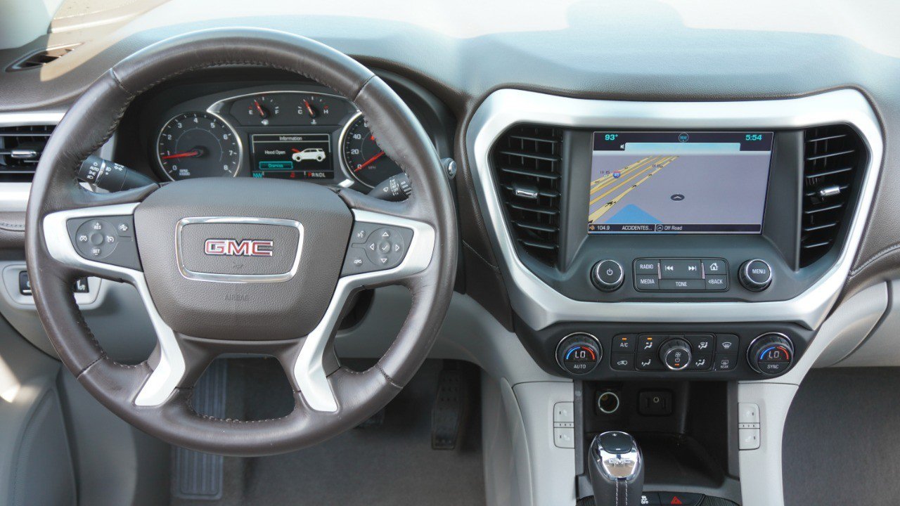 Used 2017 GMC Acadia SLT FWD image 28