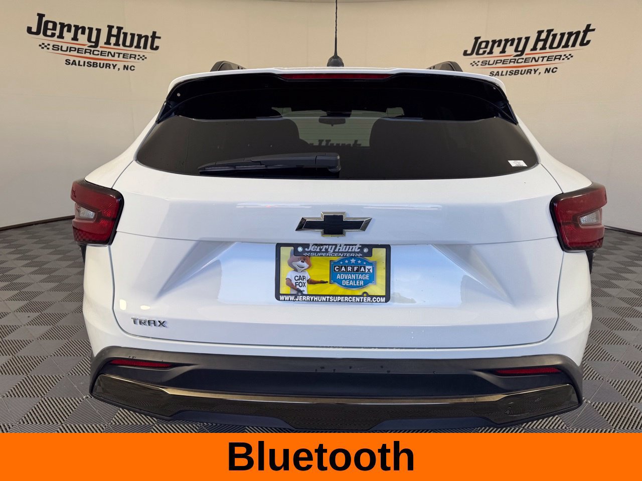 Used 2024 Chevrolet Trax ACTIV w/ Sunroof Package FWD image 8