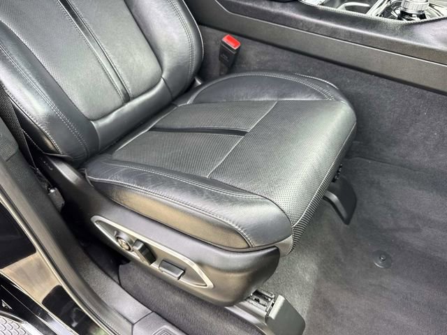 Used 2024 Jeep Wagoneer Series II w/ Flexible Seating Group RWD image 15