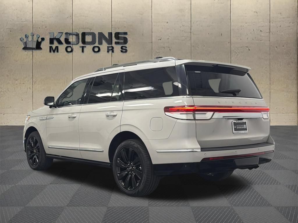 Certified 2023 Lincoln Navigator Reserve AWD/4WD image 6