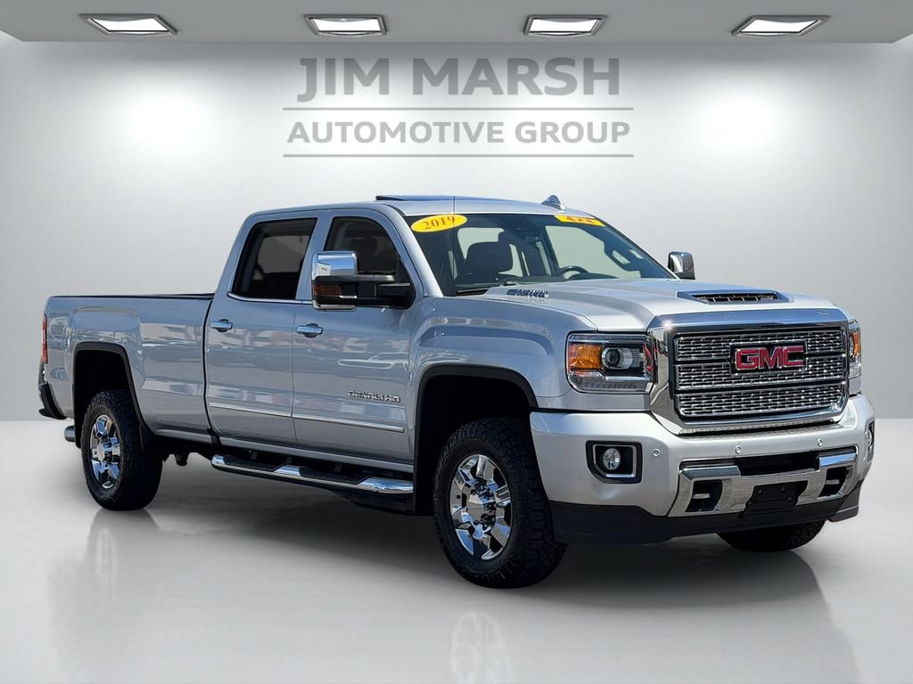 Used 2019 GMC Sierra 3500 Denali w/ Duramax Plus Package image 8