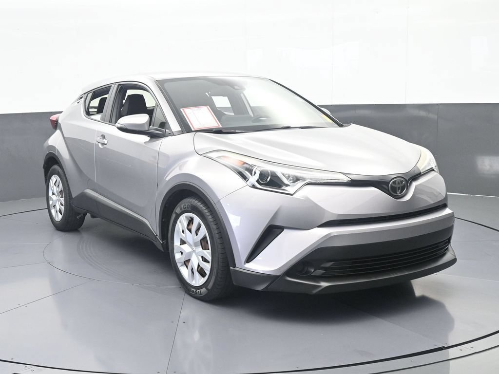 Used 2019 Toyota C-HR LE FWD image 9