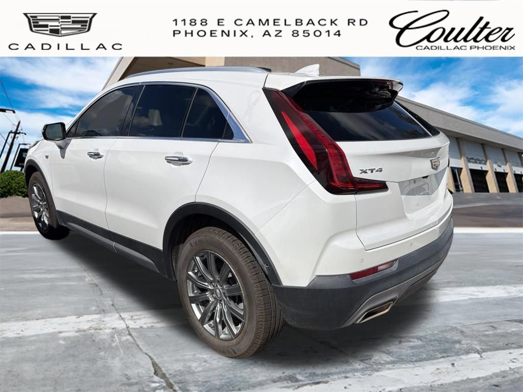 Certified 2022 Cadillac XT4 Premium Luxury w/ Enhanced Visibility Package FWD image 5