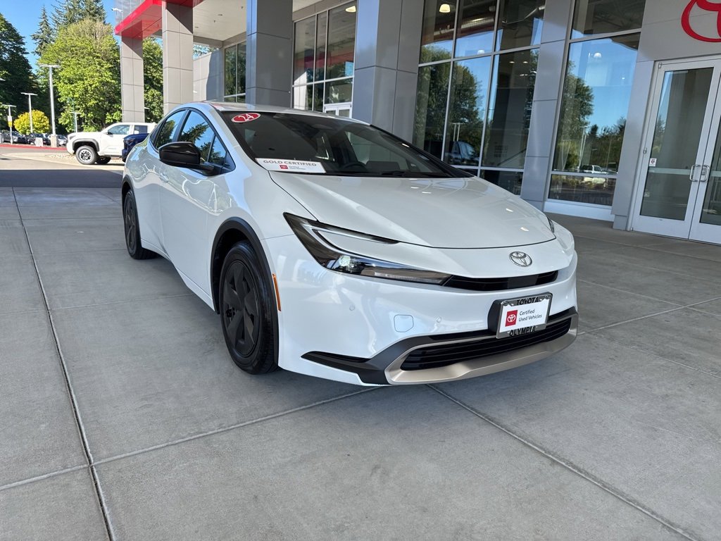 Certified 2024 Toyota Prius Prime SE image 1