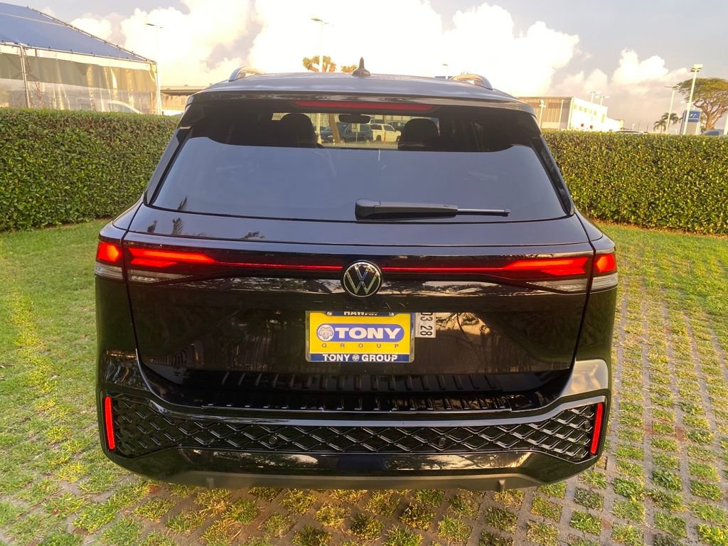 New 2026 Volkswagen Tiguan SE R-Line FWD image 24