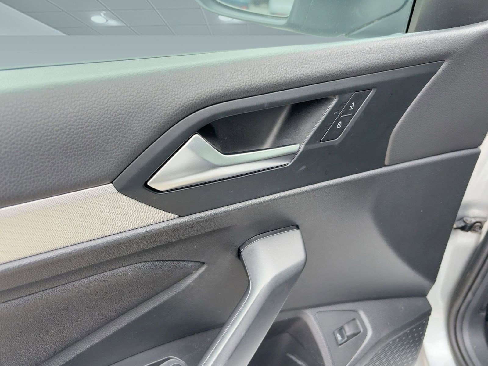 Used 2020 Volkswagen Jetta SE image 12