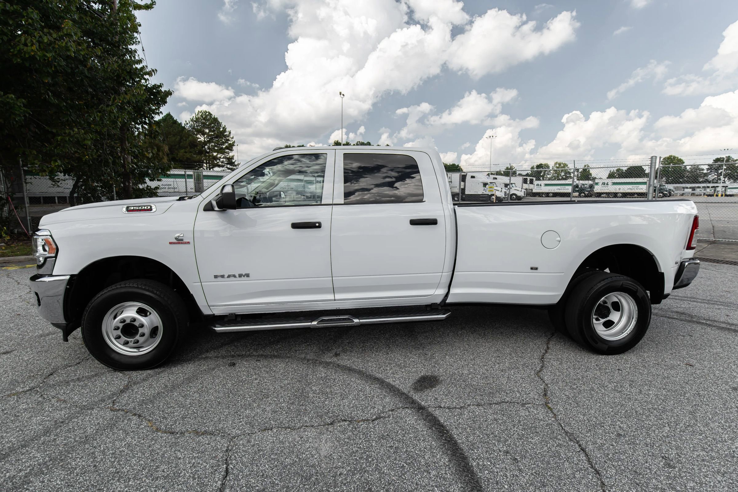 Used 2020 RAM 3500 Tradesman w/ Chrome Appearance Group image 8