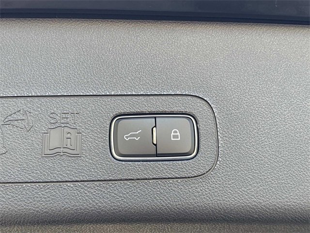 New 2025 Lincoln Aviator AWD w/ Jet Appearance Package image 14