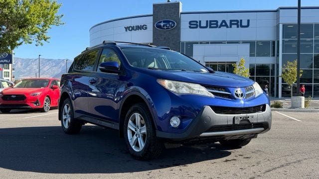 Used 2014 Toyota RAV4 XLE AWD/4WD video 1