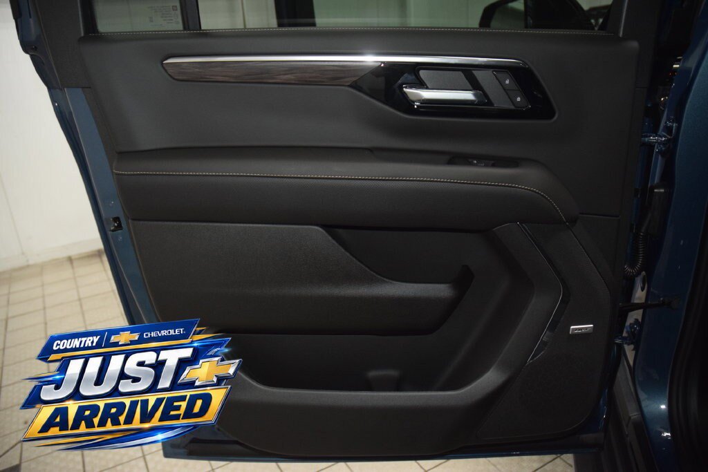 New 2026 Chevrolet Suburban Premier AWD/4WD image 47