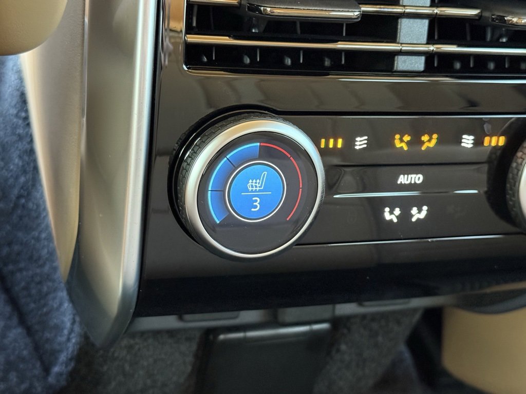 New 2025 Land Rover Range Rover SE image 35