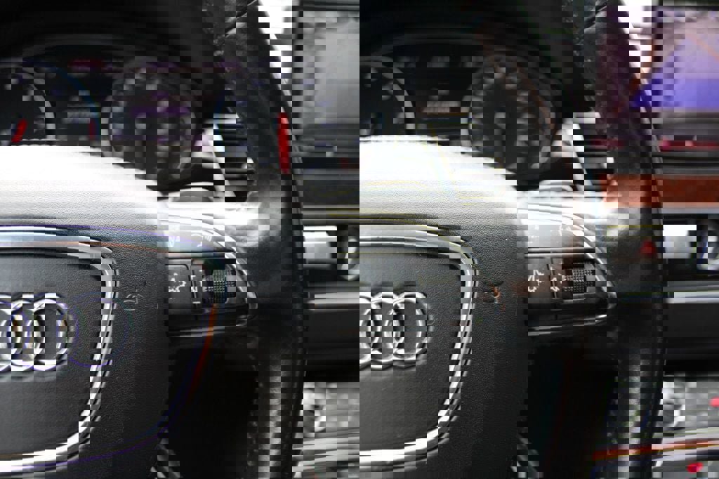 Used 2012 Audi A8 L 4.2 image 36