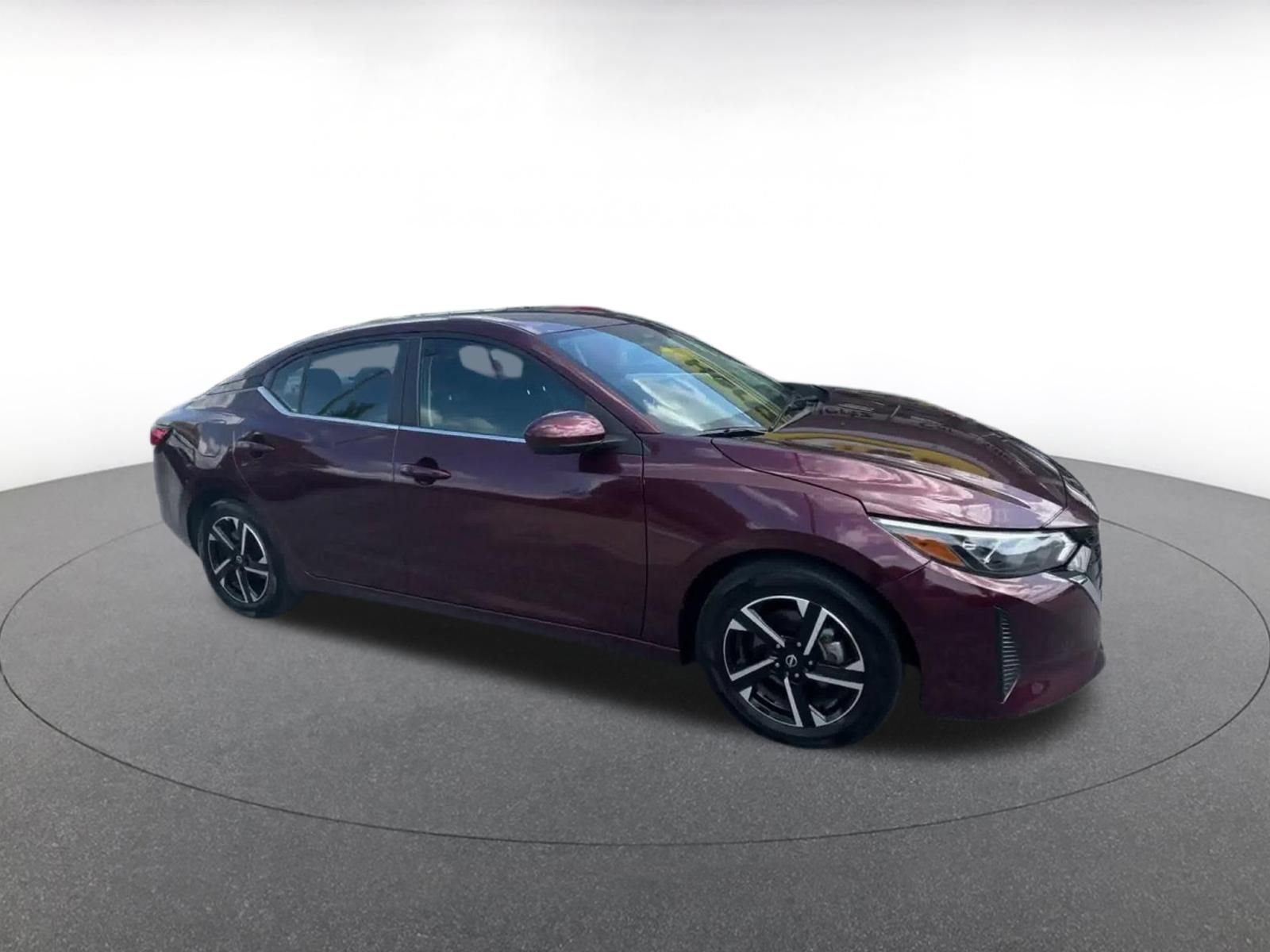 Used 2025 Nissan Sentra SV FWD image 2