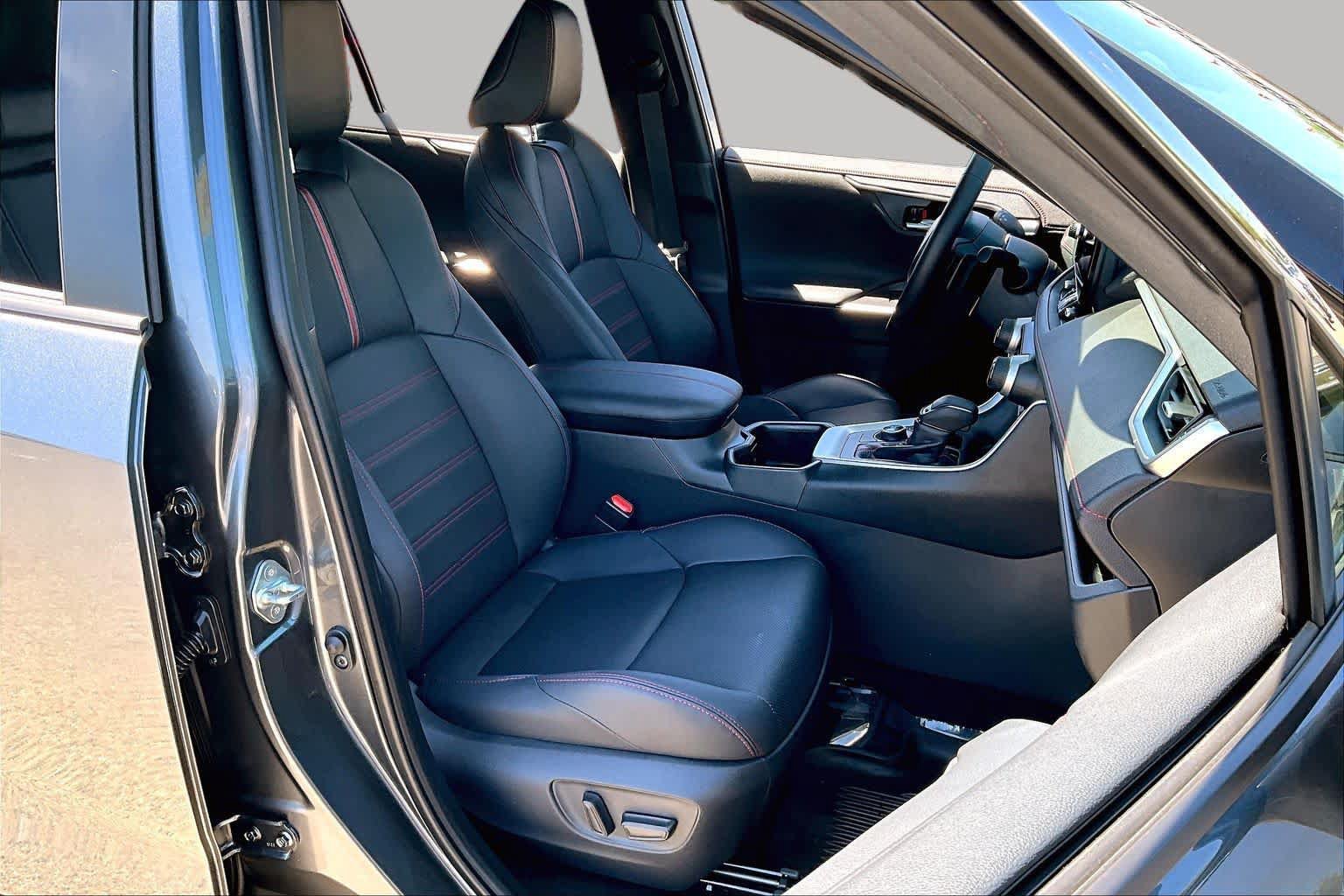 Certified 2025 Toyota RAV4 XSE AWD/4WD image 8