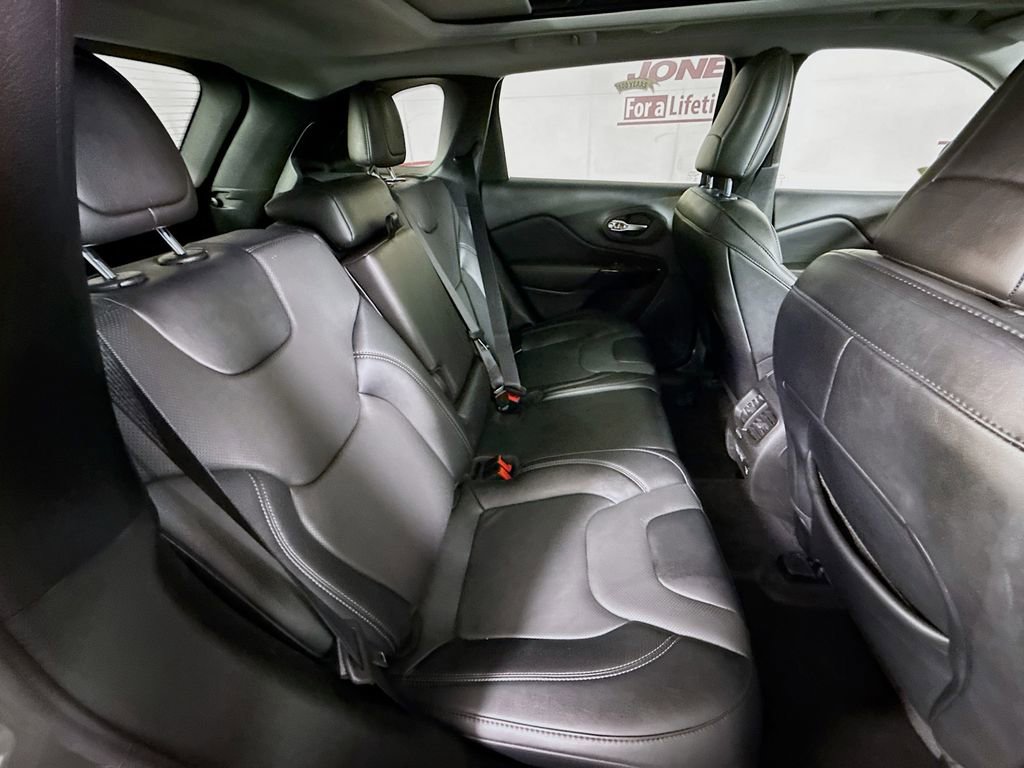 Used 2023 Jeep Cherokee Altitude Lux w/ Lux Elite Package AWD/4WD image 33