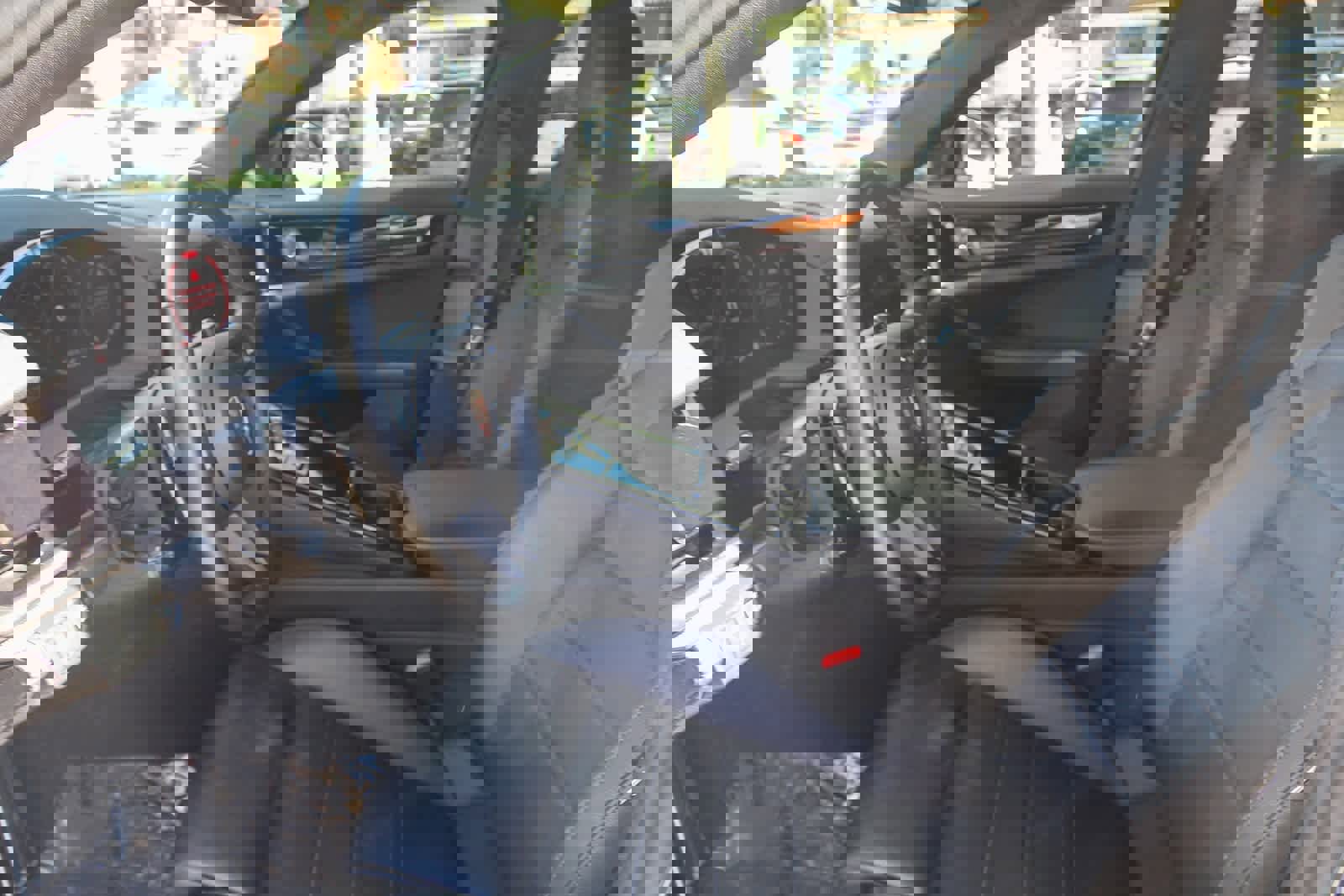 Used 2025 Porsche Panamera 4 image 20