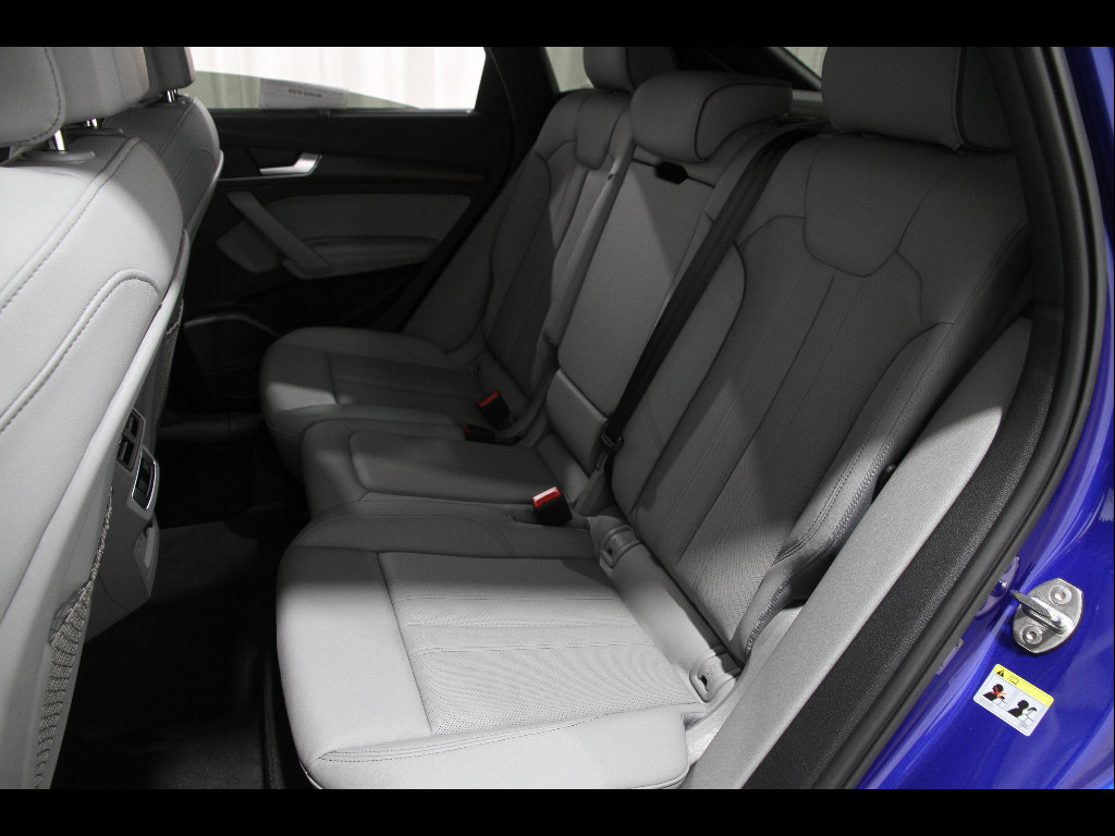 Used 2025 Audi Q5 2.0T Premium Plus w/ Premium Plus Package AWD/4WD image 18