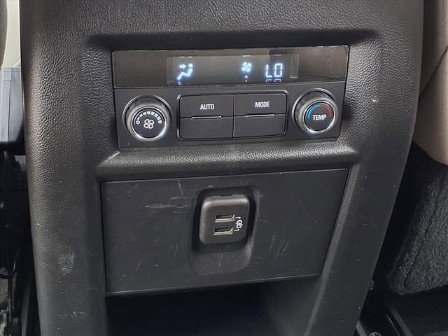 Used 2023 Chevrolet Traverse LS image 10