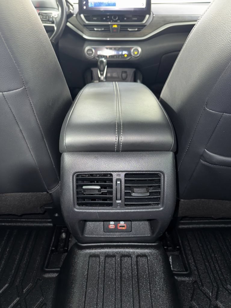 Used 2023 Nissan Altima 2.5 SL FWD image 29