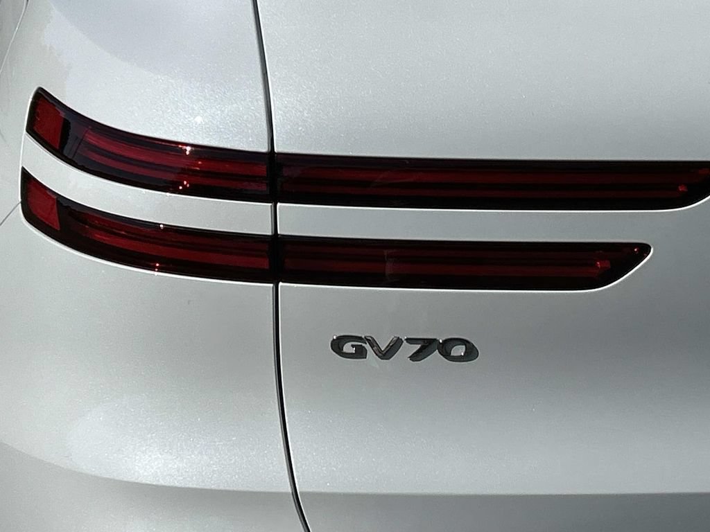 New 2026 Genesis GV70 2.5T Select AWD/4WD image 12