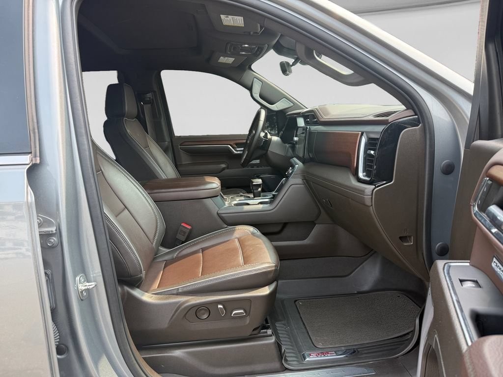 Used 2023 GMC Sierra 1500 Denali w/ Denali Reserve Package AWD/4WD image 13
