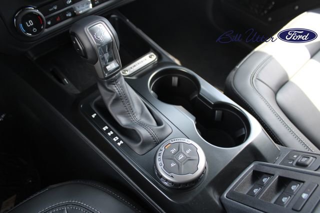 New 2025 Ford Bronco Outer Banks image 13