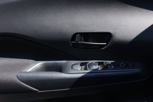 New 2025 Nissan Kicks Play S image 24