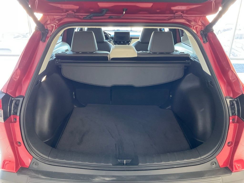 Used 2024 Toyota Corolla Cross XLE image 22