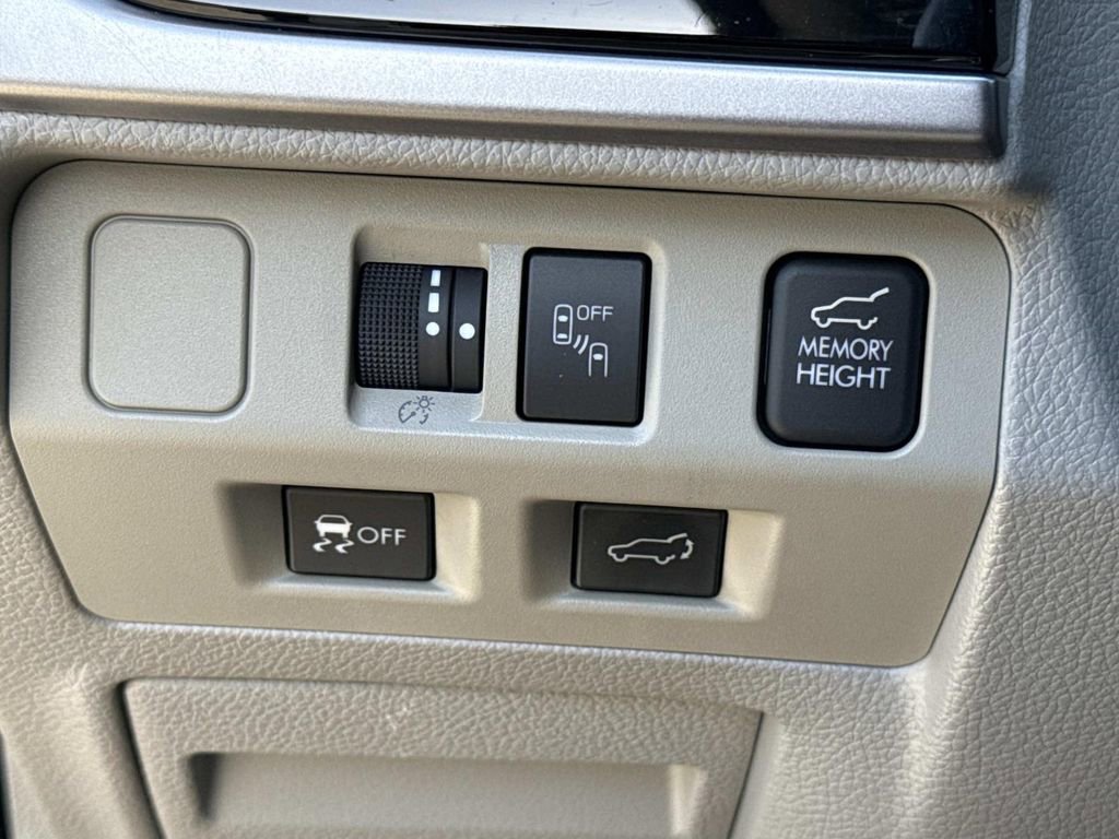 Used 2018 Subaru Forester 2.5i Limited image 42