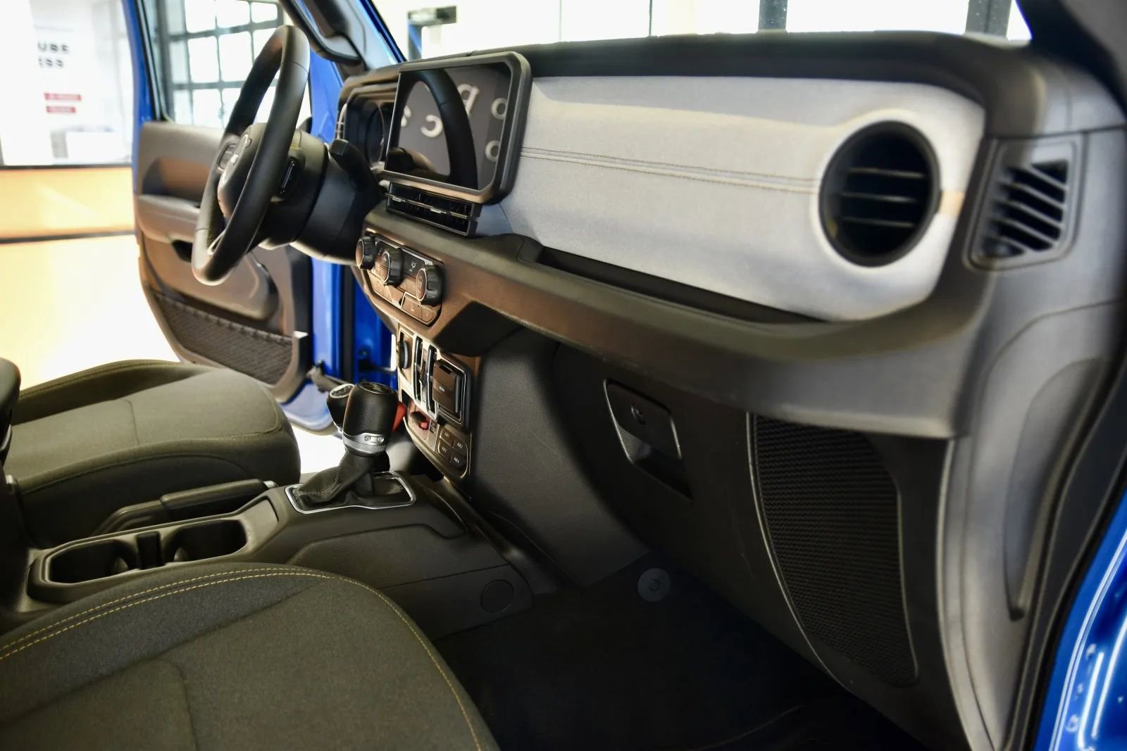 Used 2024 Jeep Wrangler Willys image 26