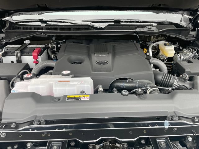 New 2026 Toyota Tundra Limited w/ Power Package AWD/4WD image 32