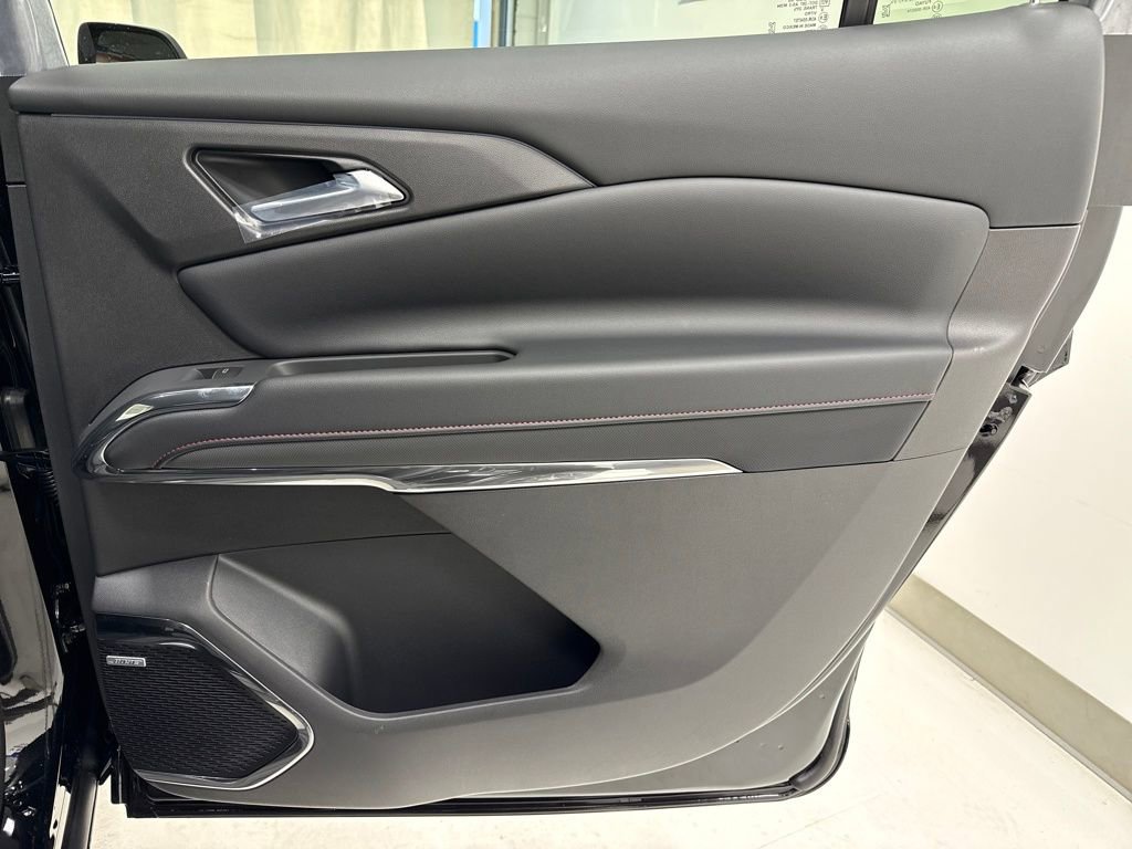 New 2026 Chevrolet Traverse RS image 11