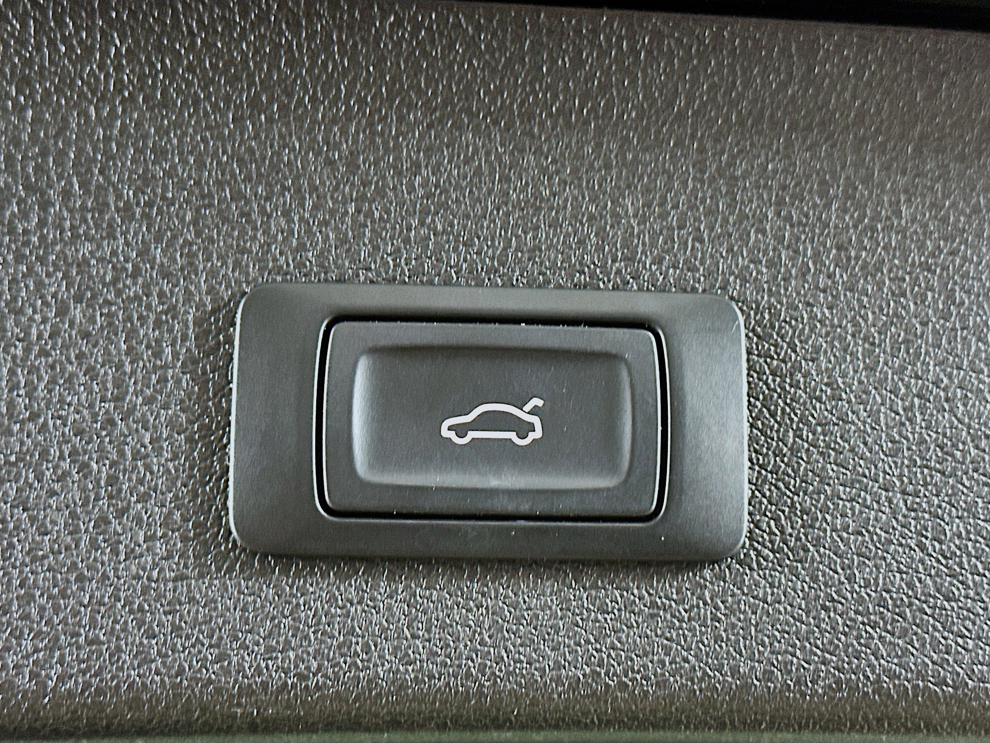 Used 2017 Audi Q5 2.0T Premium Plus w/ Technology Package image 31