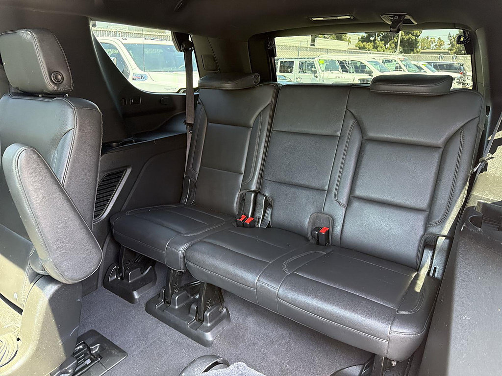 Used 2021 Chevrolet Tahoe Z71 w/ Z71 Off-Road Package AWD/4WD image 44