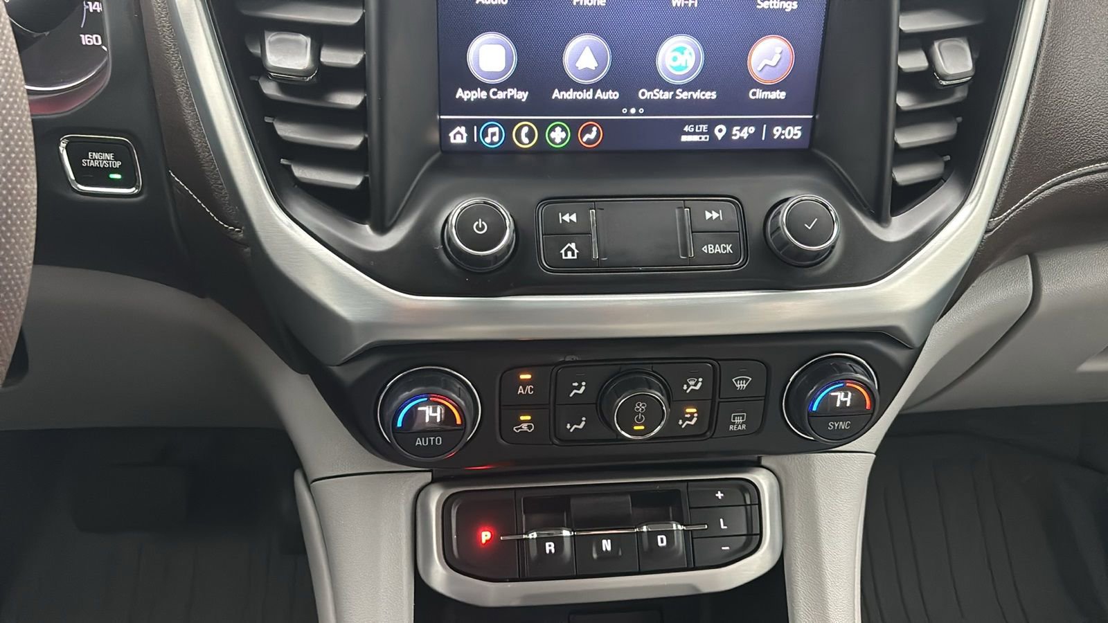 Used 2023 GMC Acadia SLE w/ Driver Convenience Package image 15