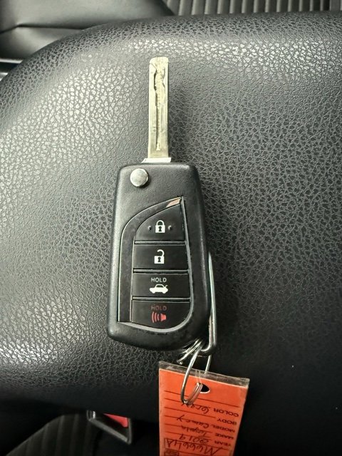 Used 2019 Toyota Camry SE image 30