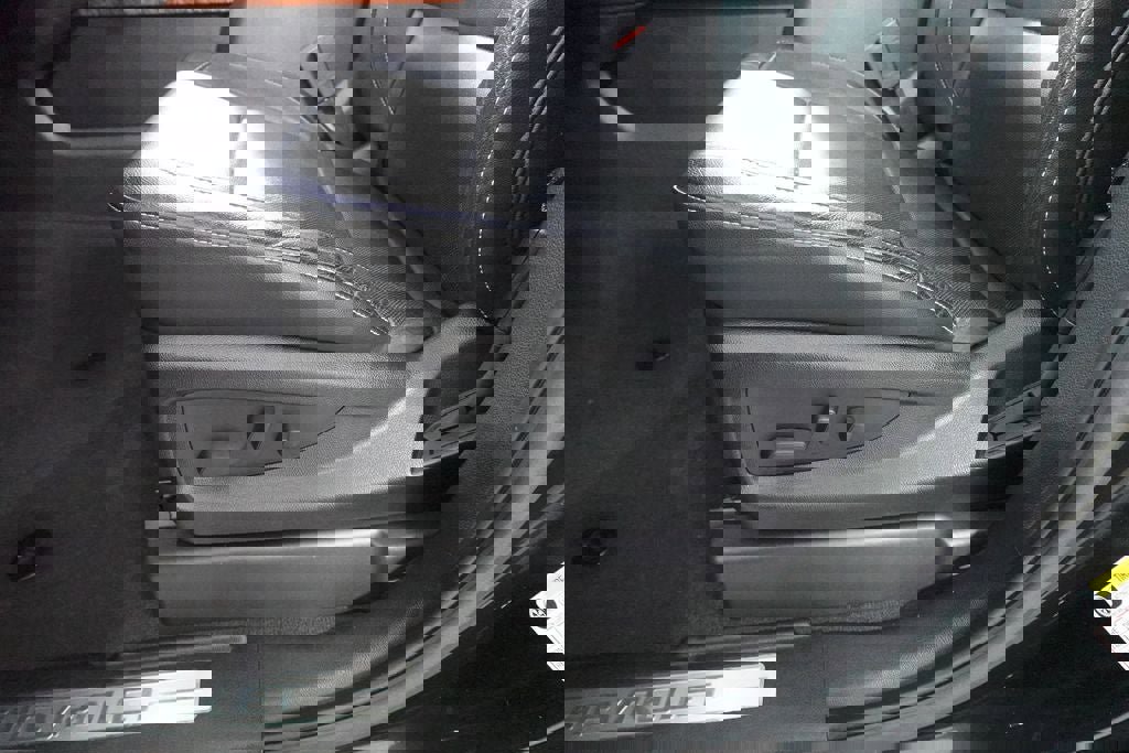 Used 2020 Chevrolet Tahoe Premier w/ Max Trailering Package image 11