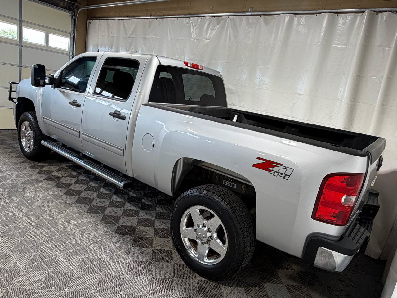 Used 2013 Chevrolet Silverado 2500 LT w/ Convenience Package AWD/4WD image 4