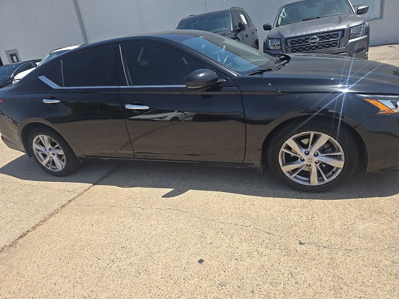 Used 2020 Nissan Altima 2.5 SL AWD/4WD image 3