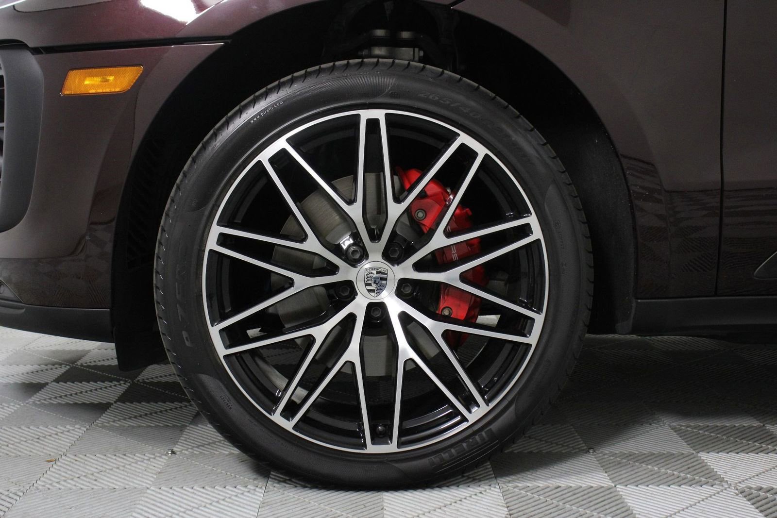 Certified 2023 Porsche Macan S image 30