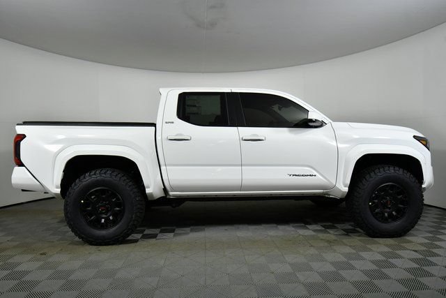 New 2026 Toyota Tacoma SR5 AWD/4WD image 15
