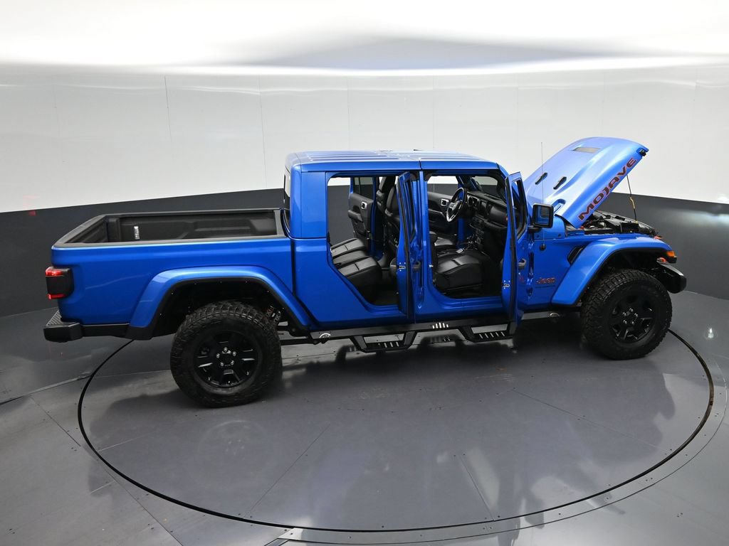 Used 2023 Jeep Gladiator Mojave w/ LED Lighting Group AWD/4WD image 39