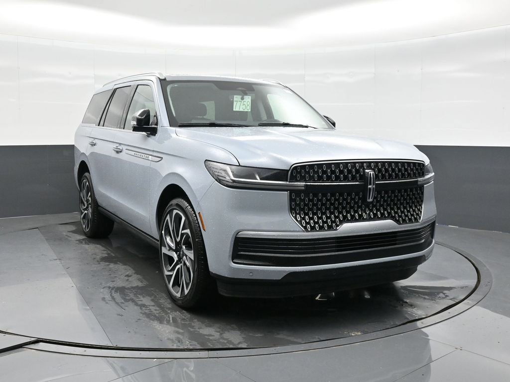 New 2026 Lincoln Navigator Reserve AWD/4WD image 15